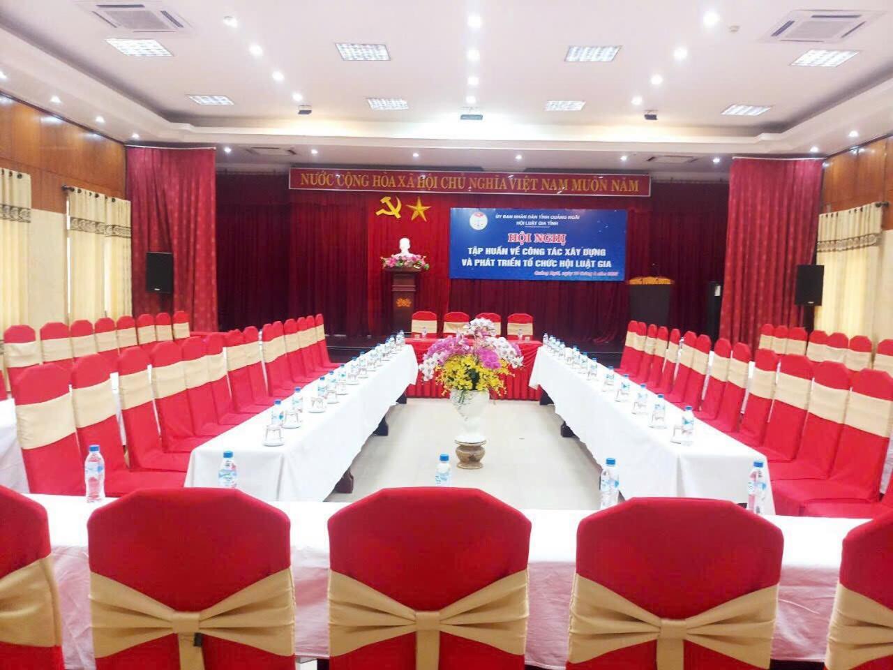 Khach San Hung Vuong Quang Ngai Hotel Exterior photo