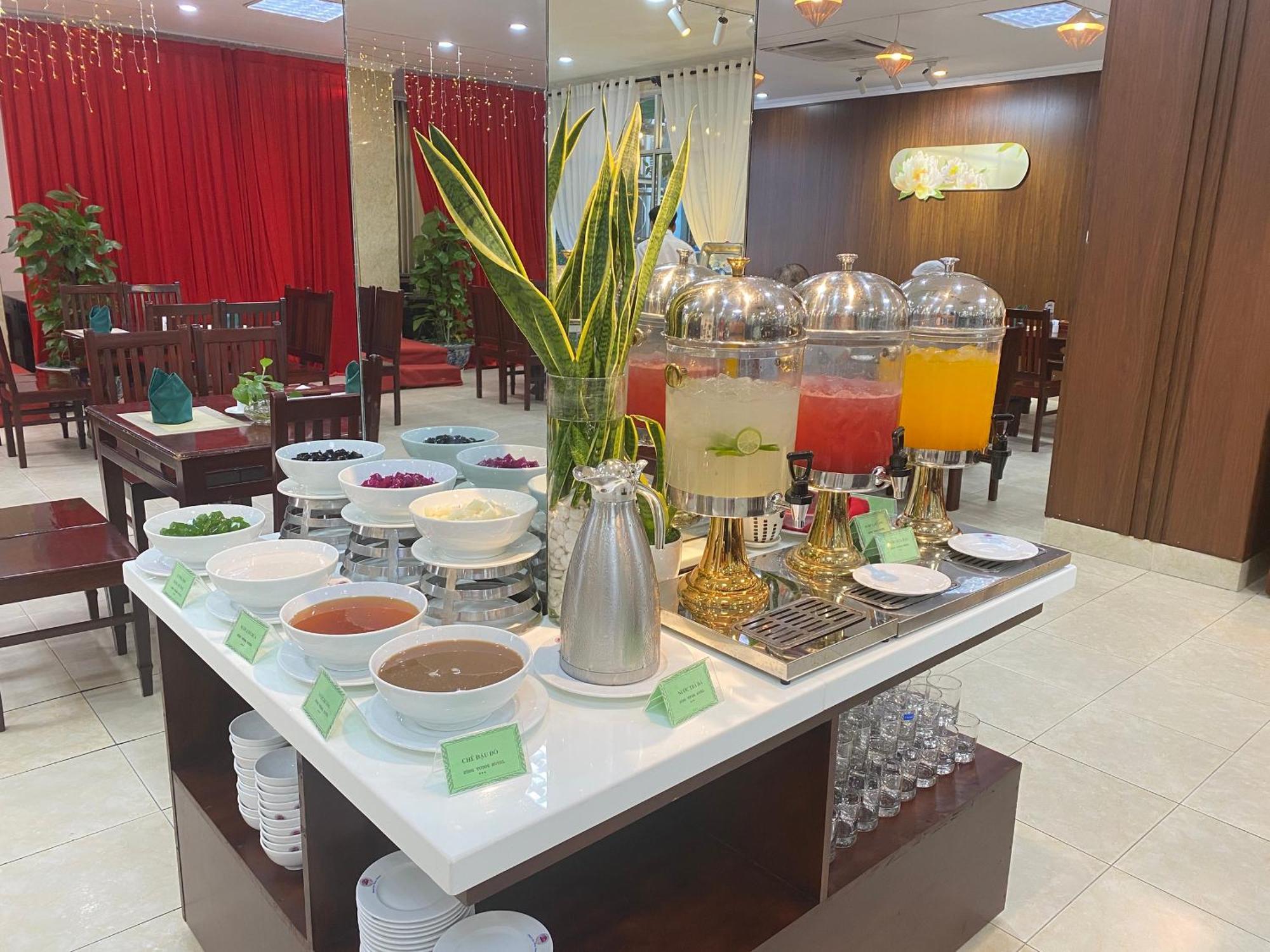 Khach San Hung Vuong Quang Ngai Hotel Exterior photo